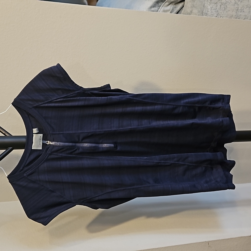 Athleta | Blue Cropped Sleeved Workout Shirt  | Women Large